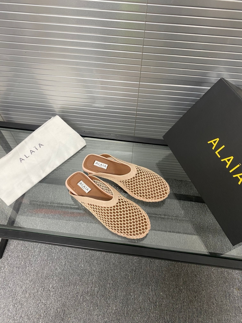 Alaia Flat Shoes
